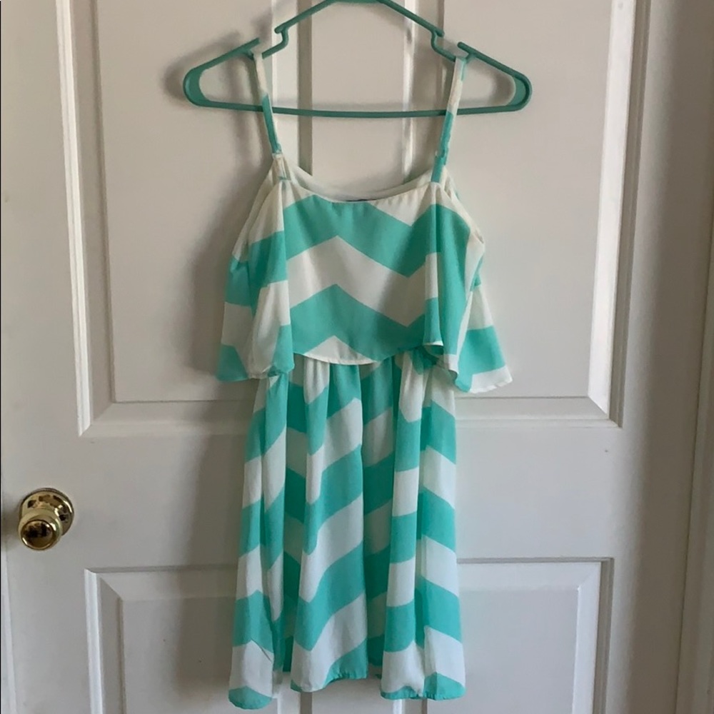 Rue 21 Dress w/ Chevron Pattern.  NWT - Picture 2 of 5